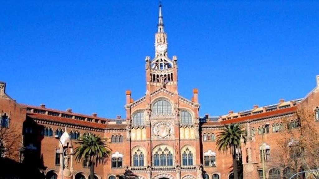Eedificio histórico del Hospital de la Santa Creu i Sant Pau / CG