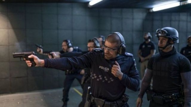 Agentes de la Guardia Urbana durante unas prácticas de tiro / CSIF