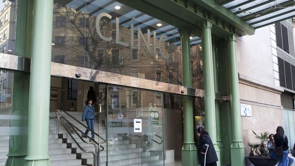 La entrada del Hospital Clínic de Barcelona, en una imagen de archivo / HOSPITAL CLÍNIC