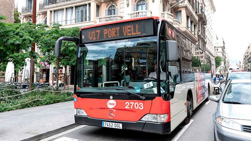 Un bus del TMB a Barcelona / TMB
