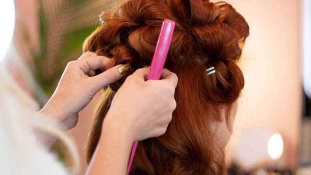 Mujer en una peluquería