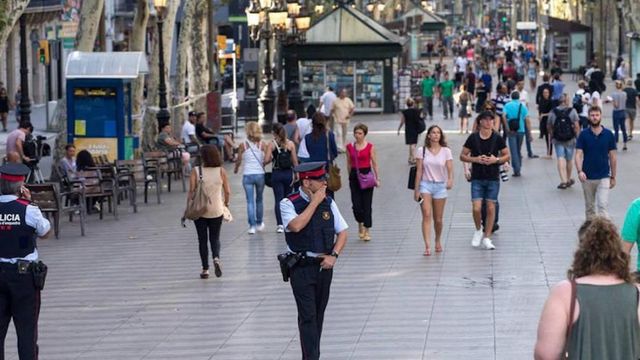 La Rambla de Barcelona, en 2017, tras el atentad yihadista / ARCHIVO - EFE