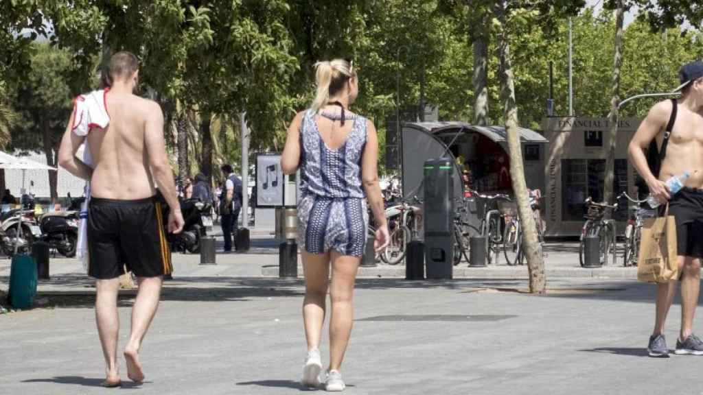 Turistes a Barcelona / HUGO FERNÁNDEZ