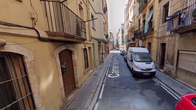 Calle de Sant Miquel de la Barceloneta en la que se ha desarticulado un narcopiso de Shabú / GOOGLE MAPS