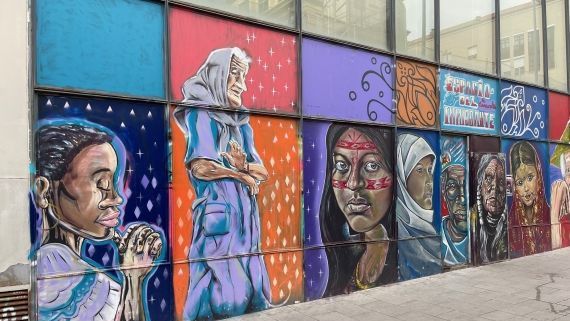 Mural del Espacio del Inmigrante de Barcelona / A.F.