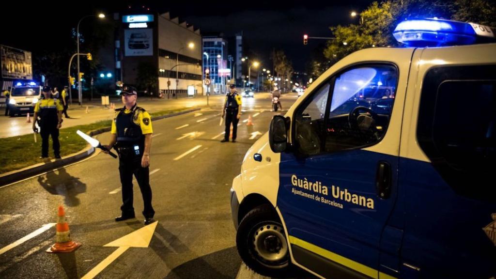 Control de la Guardia Urbana en Barcelona / AYUNTAMIENTO DE BARCELONA