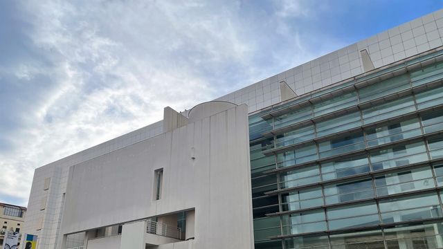 Cola en el MACBA durante la 'Nit dels Museus' / EUROPA PRESS