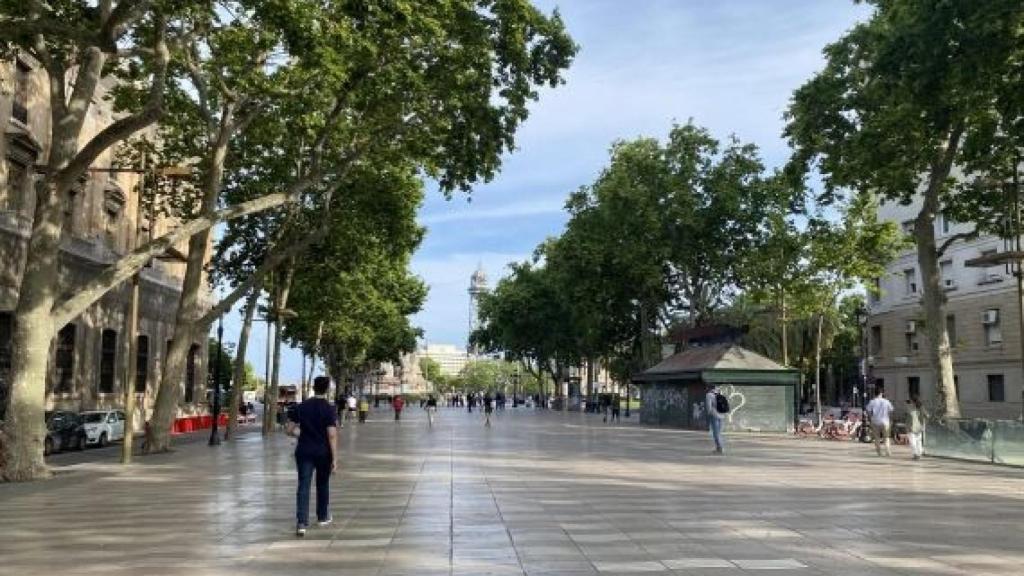 La Rambla con mucho menos movimiento del habitual
