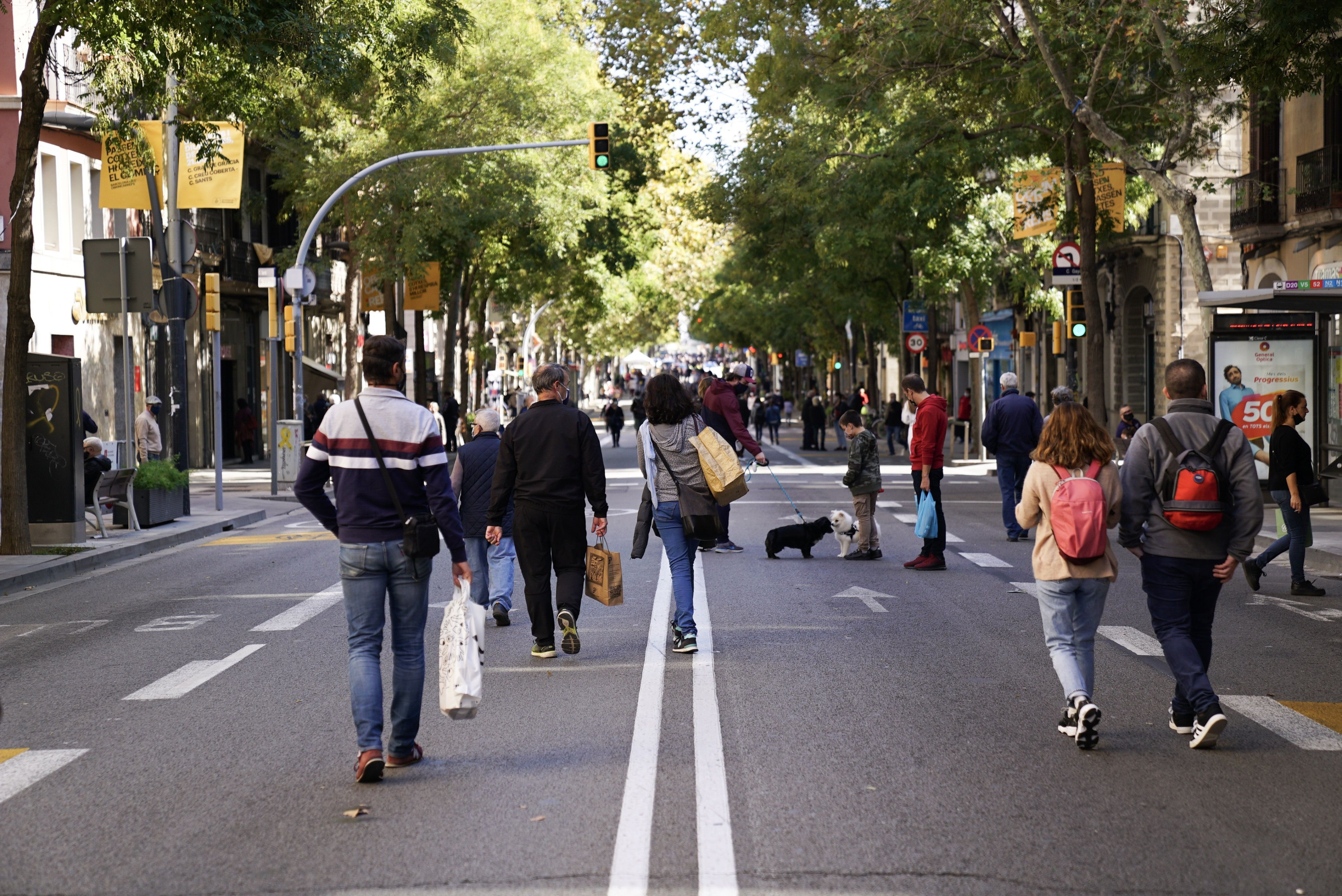 Programa 'Obrim Carrers' en Sants / AJ BCN