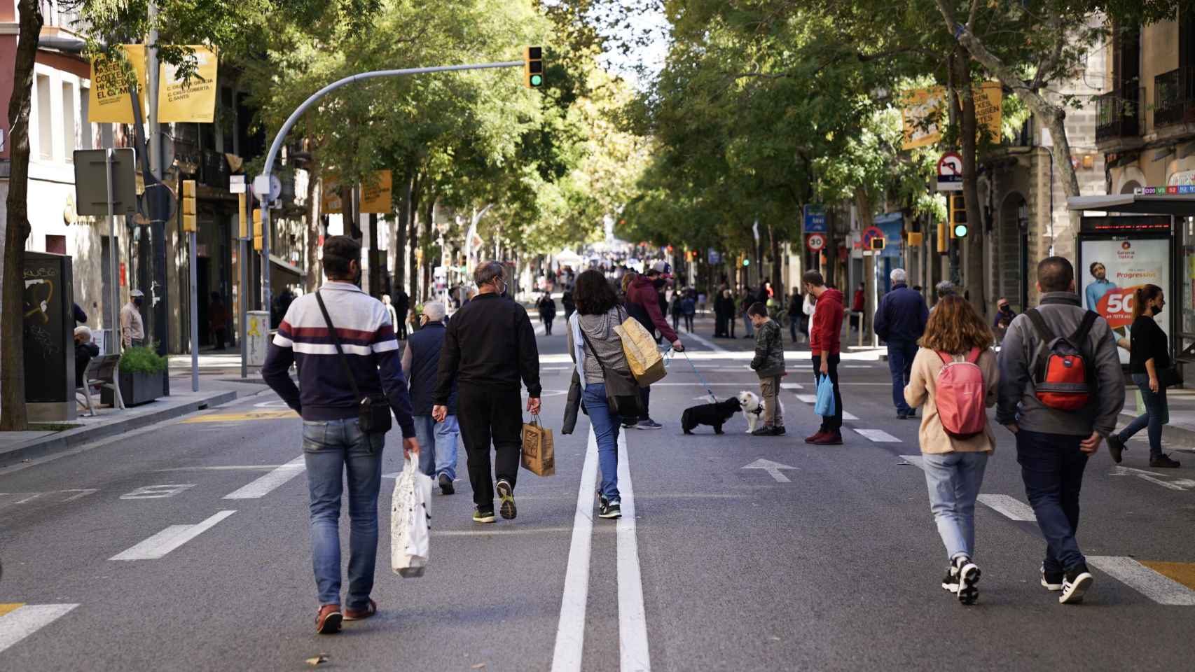 Programa 'Obrim Carrers' en Sants / AJ BCN