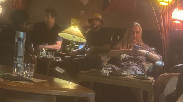 Ilaix Moriba en un restaurante de Paseo de Gràcia / METRÓPOLI