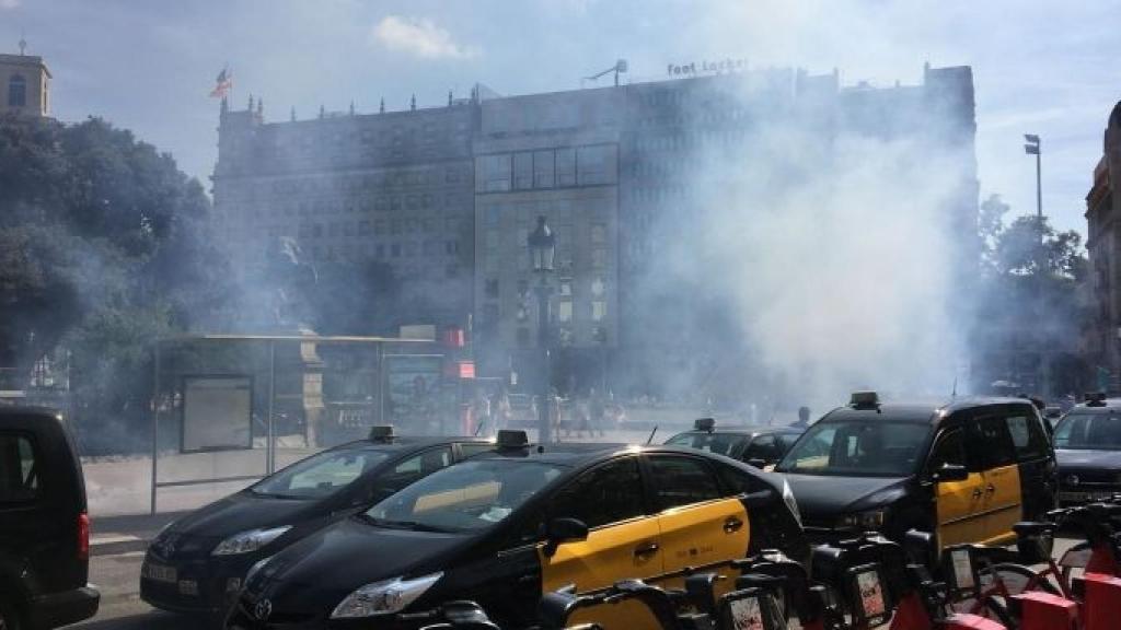 Manifestación de Élite Taxi en plaza Catalunya / RP