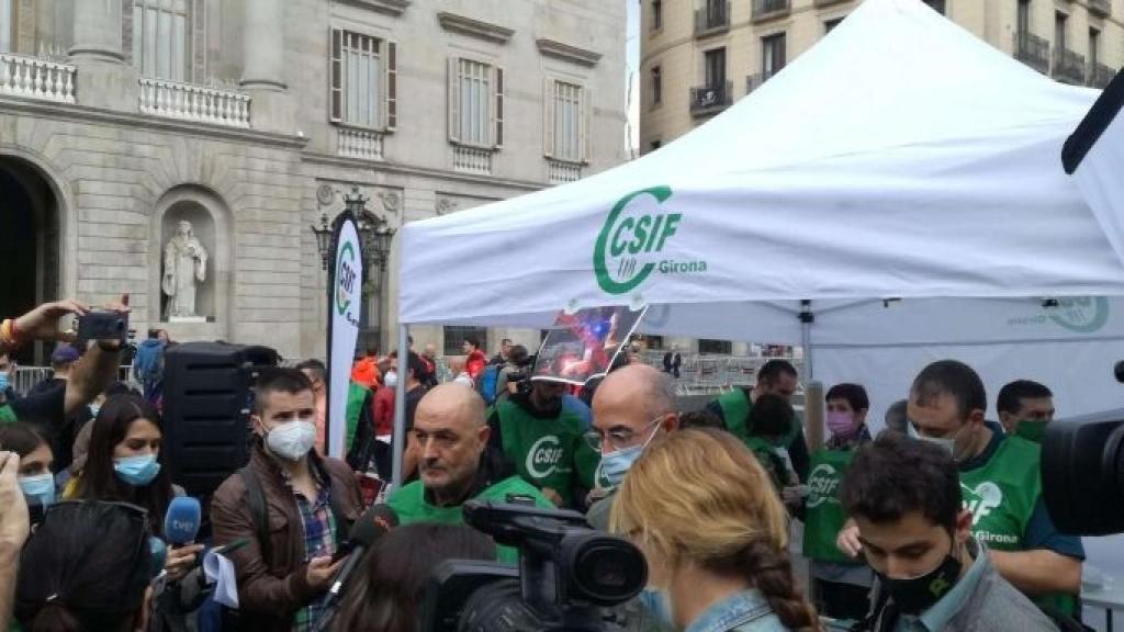 El portavoz de CSIF, Eugenio Zambrano, durante una protesta / TWITTER