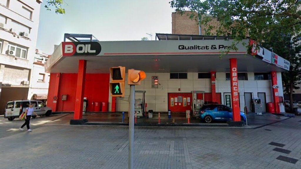 Una gasolinera a Barcelona en una imatge d'arxiu