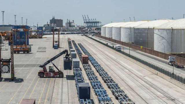 Una de las terminales ferroviarias ya existentes en el Port de Barcelona / APM TERMINALS