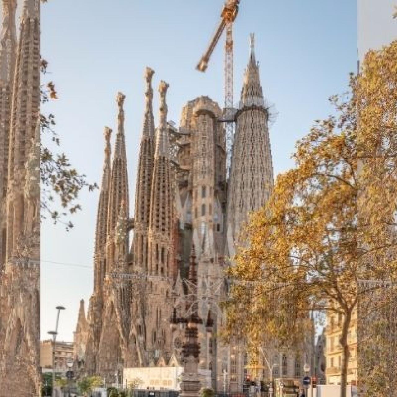 La Sagrada Família sense l'estrella / SAGRADA FAMÍLIA
