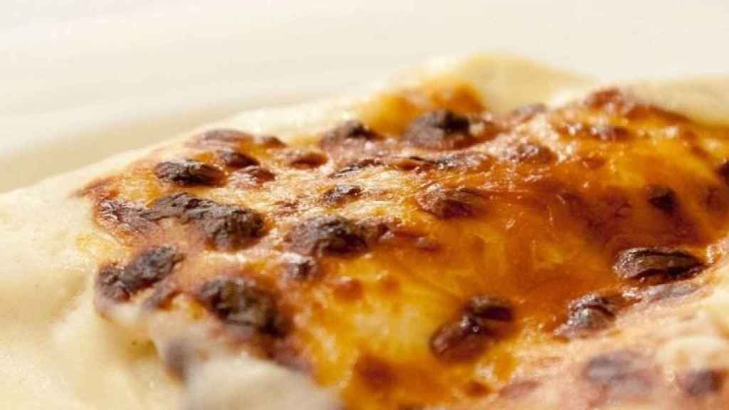 Canelones gratinados del restaurante Can Culleretes / INSTAGRAM