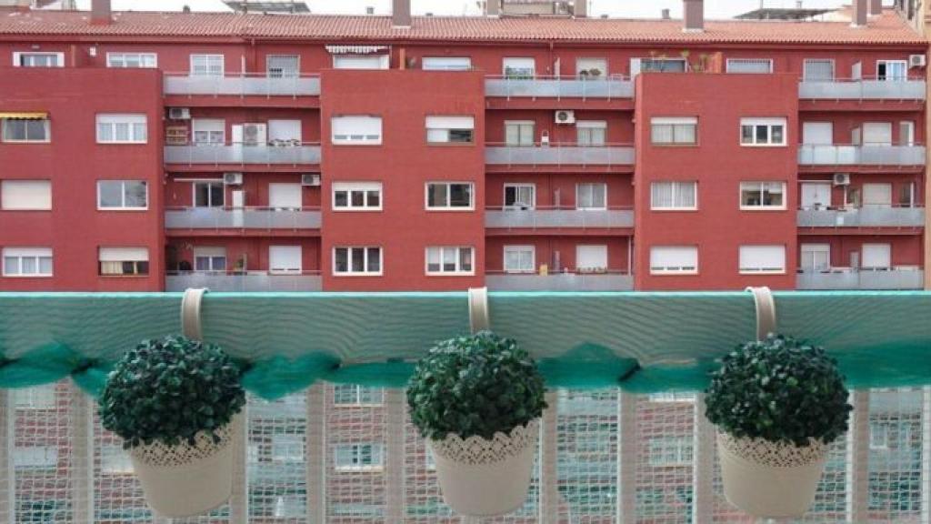 Bloque de viviendas en Ciutat Meridiana de Barcelona