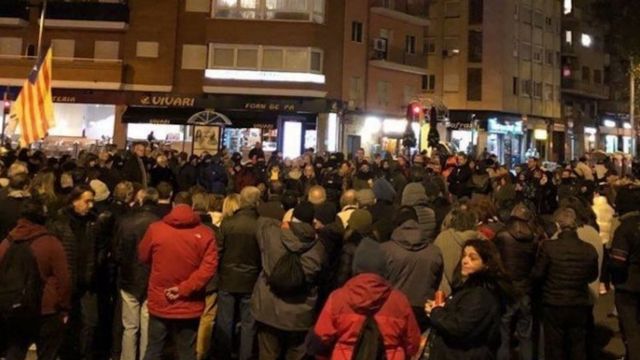 Manifestantes, en uno de los cortes de la Meridiana / TWITTER