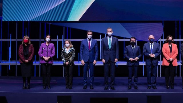 Las autoridades en la inauguración del Mobile / EUROPA PRESS - DAVID ZORRAKINO