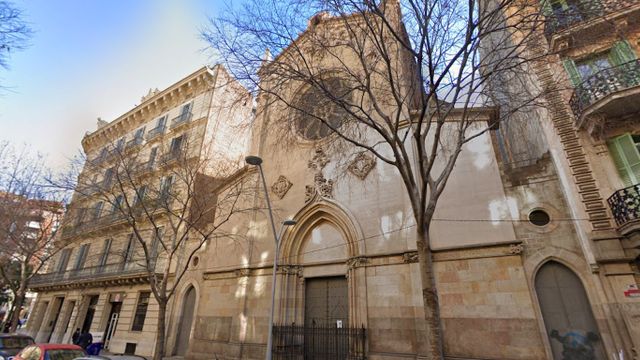Fachada de la iglesia de la Mare de Déu del Roser / INMA SANTOS
