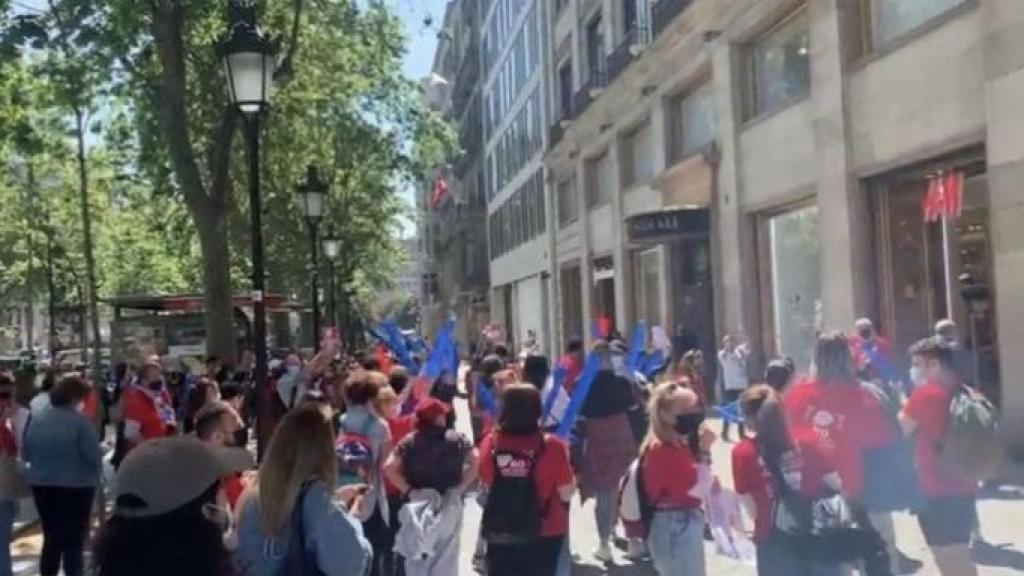 Protesta dels treballadors d'H&M el passat mes de maig pel tancament de botigues / METRÒPOLI