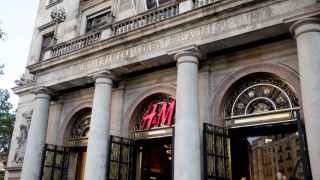 El TSJC condena a H&M por prohibir el uso de teléfonos en horario laboral en sus oficinas de Barcelona