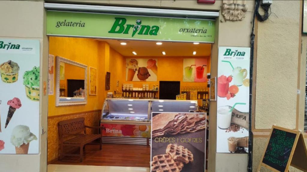 Fachada de una de las horchaterías Brina de Barcelona