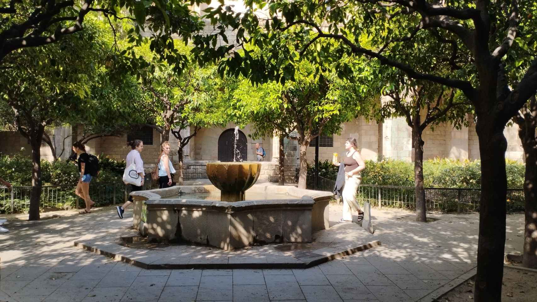 Fuente de los jardines Rubió i Lluch
