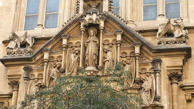 Fachada de la iglesia del Sagrat Cor de Jesús de Casp / INMA SANTOS