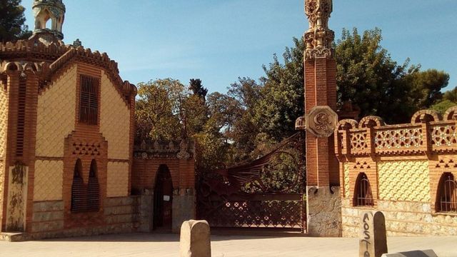 Entrada de los Pabellones Güell, que reabren sus puertas este miércoles / PORTAL GAUDÍ