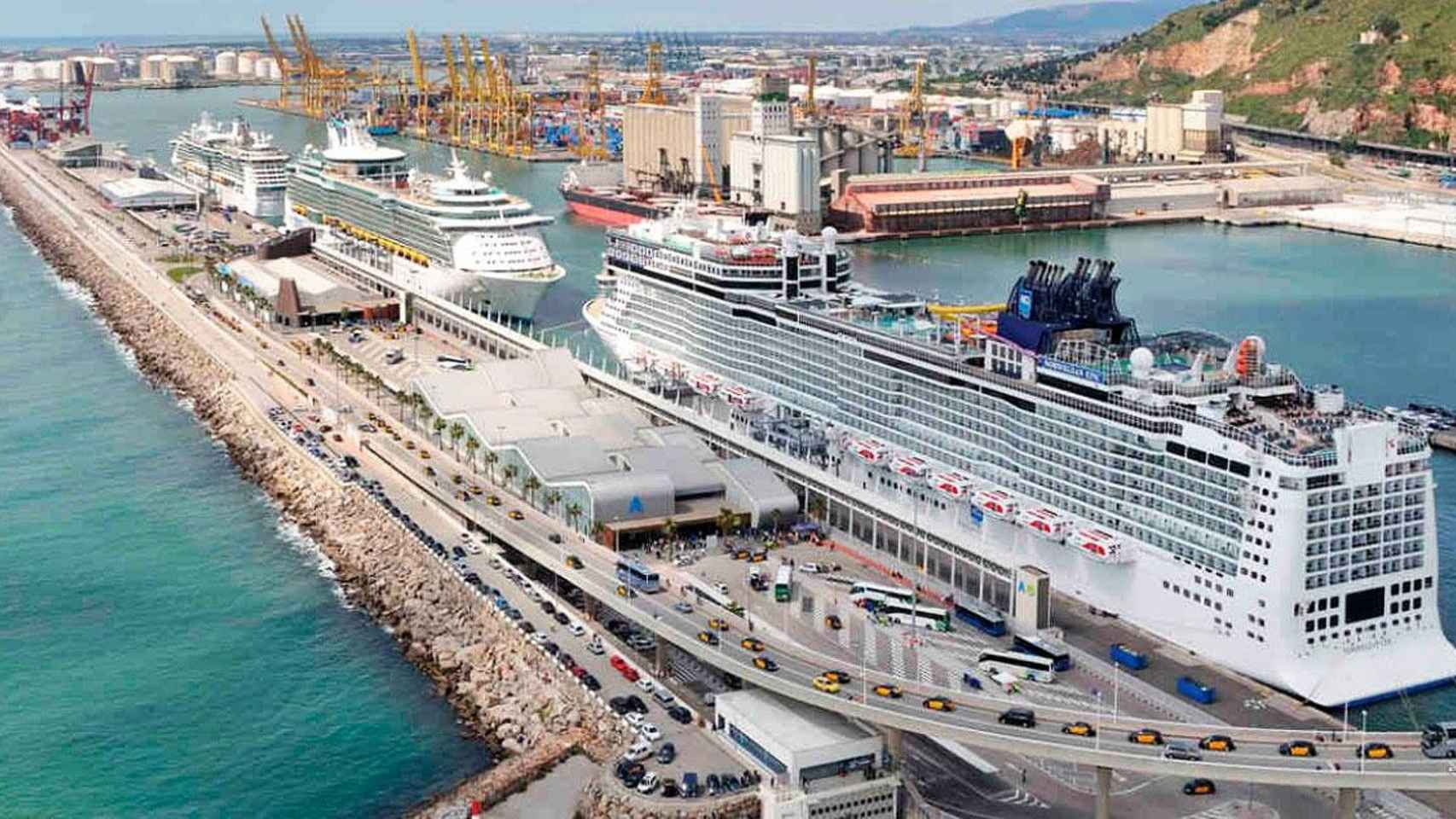 Cruceros en el Port de Barcelona / CG