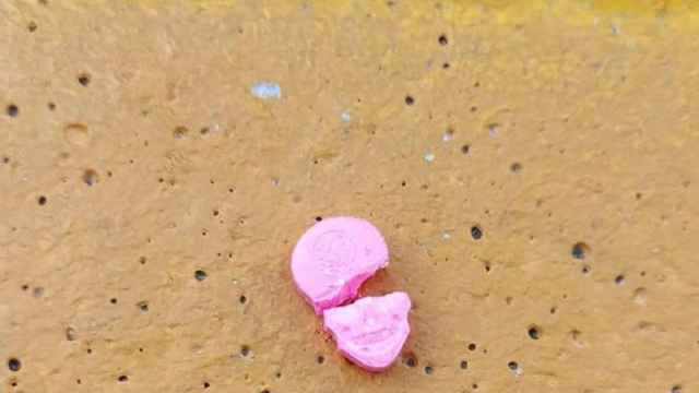 La pastilla encontrada por la menor en las inmediaciones de Razzmatazz / AFA