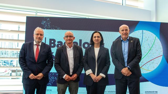 Los participantes del debate organizado por Restarting Badalona