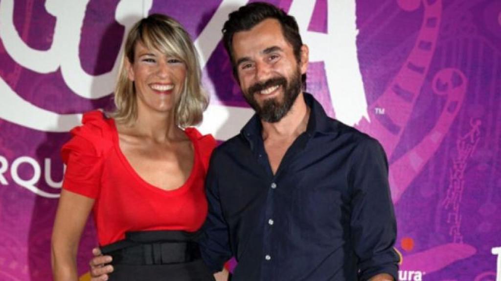 Rosa Olucha junt a Santi Millán