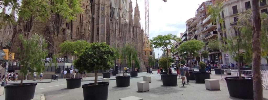 La calle Marina, frente a la Sagrada Família / GUILLEM ANDRÉS