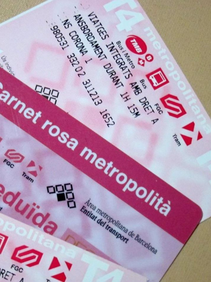 La targeta rosa reduïda T-4, que costarà 2 euros a partir de setembre / EUROPA PRESS