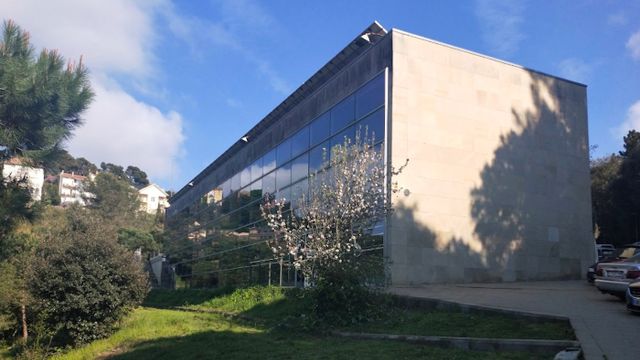 La Biblioteca Collserola – Josep Miracle, escogida como una de las cinco mejores bibliotecas verdes del mundo / ARCHIVO