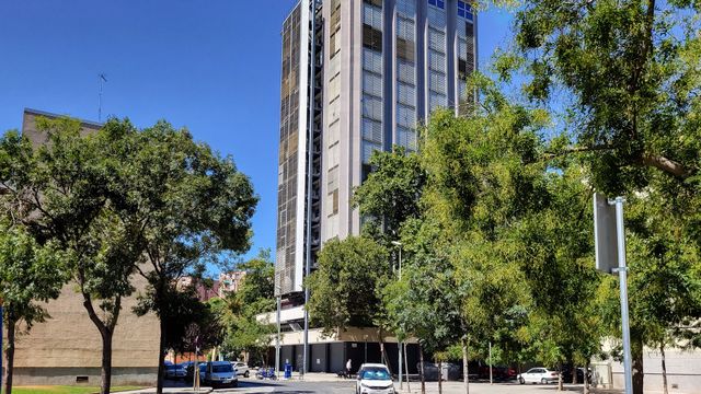 Edificio del Piramidón, en la calle del Concilio de Trento / INMA SANTOS HERRERA