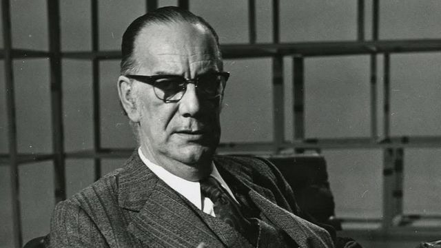 El escritor Camilo José Cela