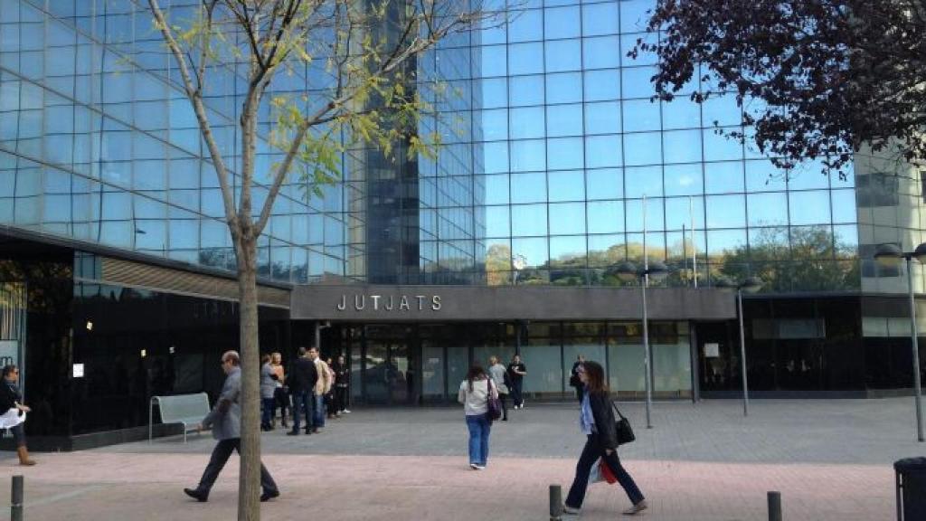 Exterior dels Jutjats de Sabadell / EUROPA PRESS