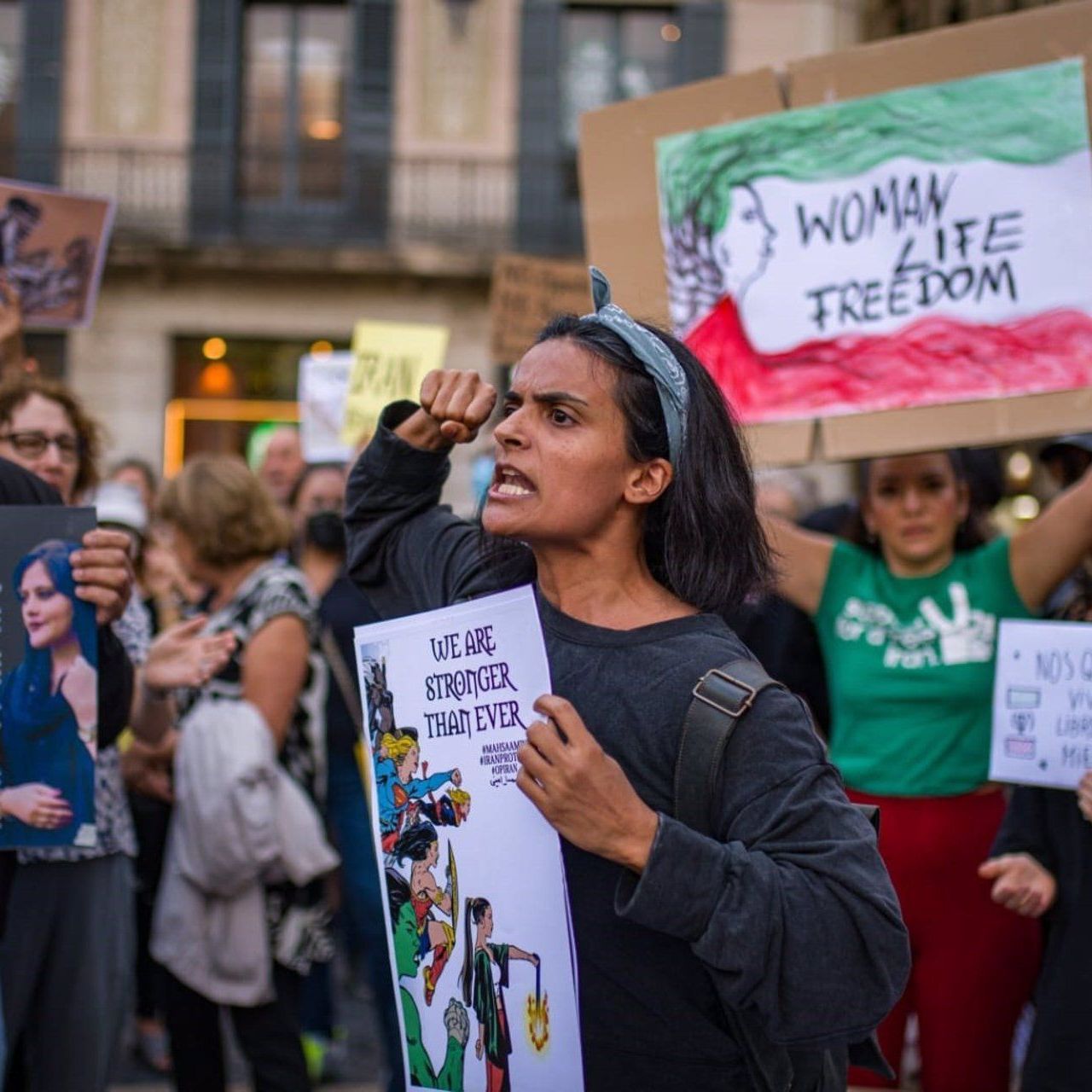 Manifestants a Barcelona protesten pels drets de les dones a l'Iran / LORENA SOPENA - EP