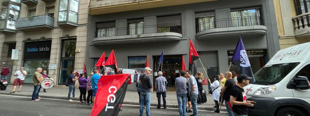 Concentración de la CGT frente a la residencia Bon Repòs / A.E. - METRÓPOLI