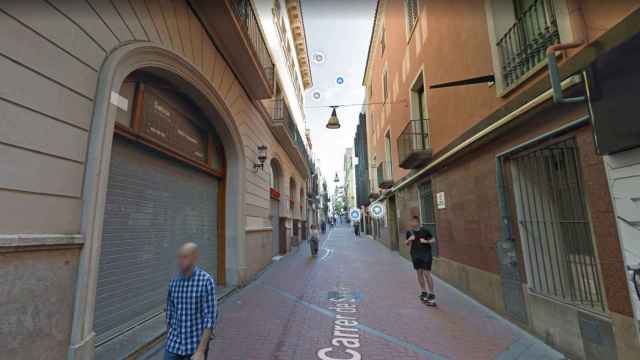 La calle Sant Pere de Terrassa donde tuvo lugar el incendio / GOOGLE MAPS