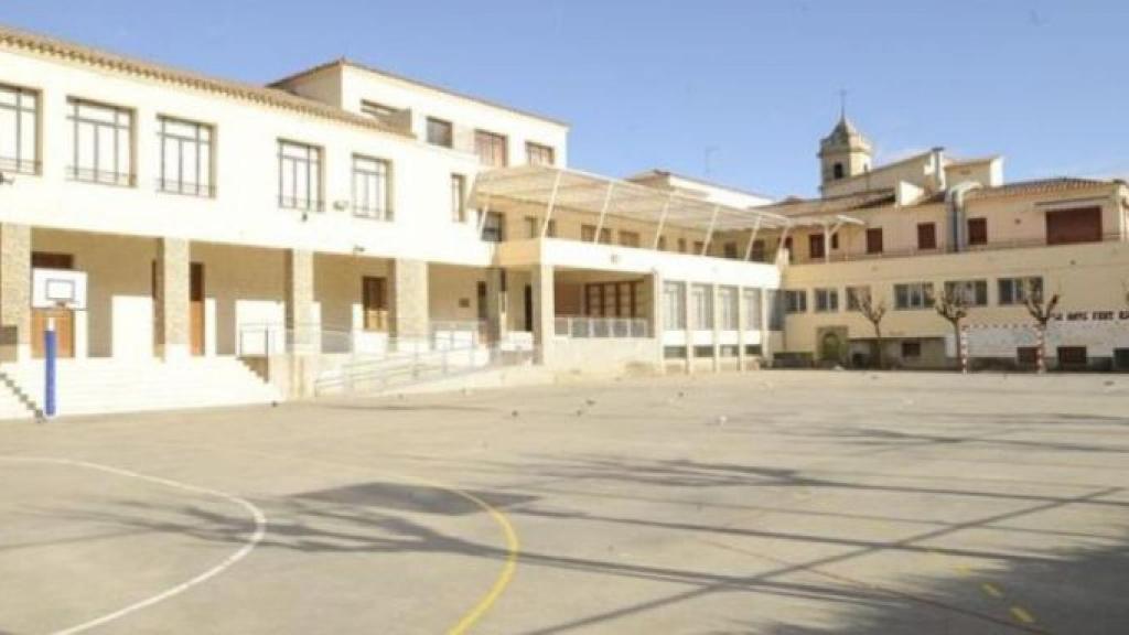 Pati de l'escola on suposadament es van produir els fets / DOMINIQUES