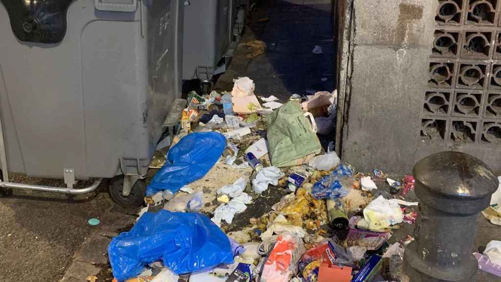 Problemas de civismo y suciedad en el Raval  / CEDIDA