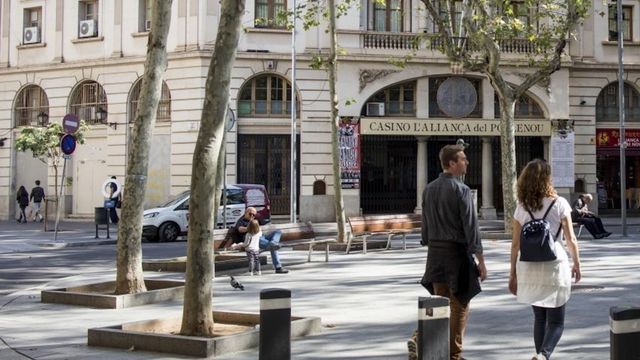 Fachada del Casino de L'Aliança del Poblenou / METRÓPOLI - HUGO FERNÁNDEZ