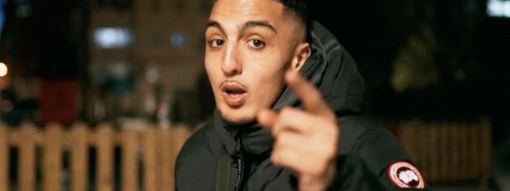 El rapero Morad, en un videoclip grabado en los Bloques de La Florida / Cedida El rapero Morad, en un videoclip grabado en los Bloques de La Florida / Cedida