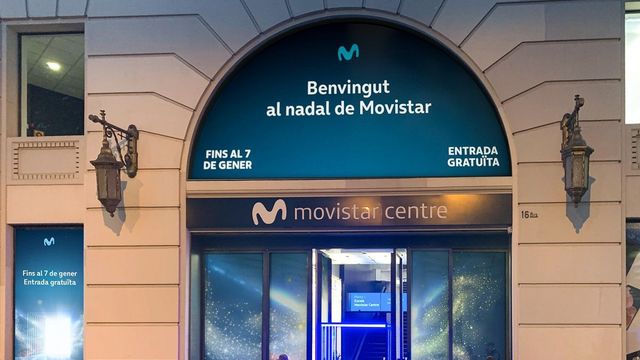 Tienda de movistar plaza Catalunya / MOVISTAR