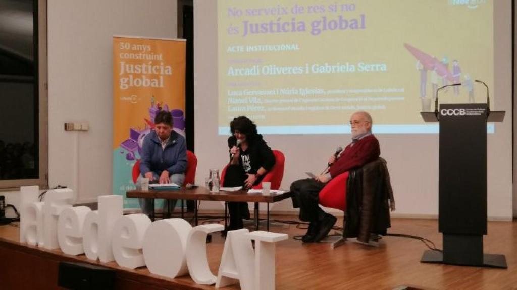 Acte organitzat per Lafede en què va participar l'exregidora dels comuns Laura Pérez